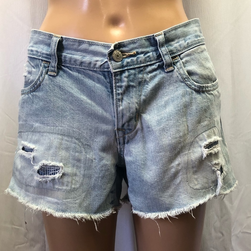 Old navy distressed jean shorts
